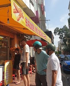 Ordering at Bánh Mì Hồng Hoa